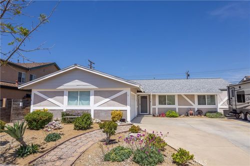 2065 Medina Ave, Simi Valley, CA, 93063-2645 | Card Image