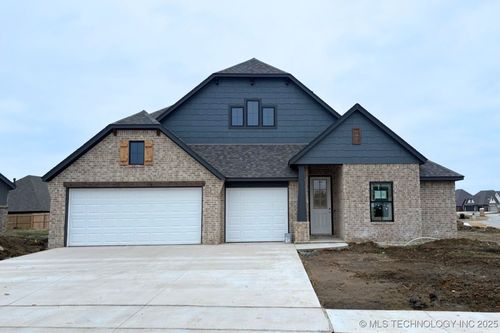 1420 N 71st St, Broken Arrow, OK, 74014-2555 | Card Image