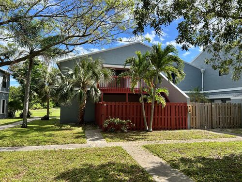 apt-e-23 Crossings Cir, Boynton Beach, FL, 33435-2101 | Card Image