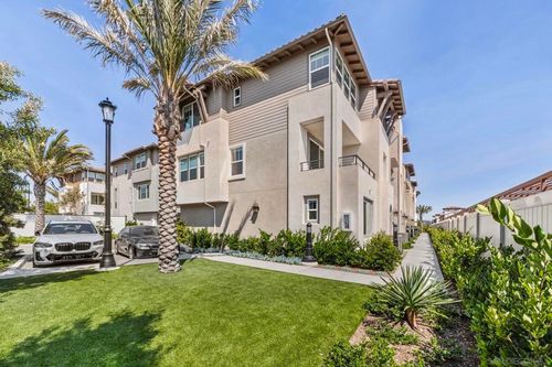 13016 Lumen Way, San Diego, CA, 92130-2983 | Card Image