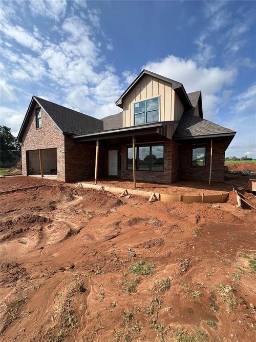 2605 Landrun St, Weatherford, OK, 73096-3284 | Card Image