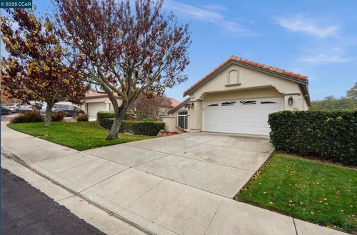 2063 Bluerock Ct, Concord, CA, 94521-1672 | Card Image