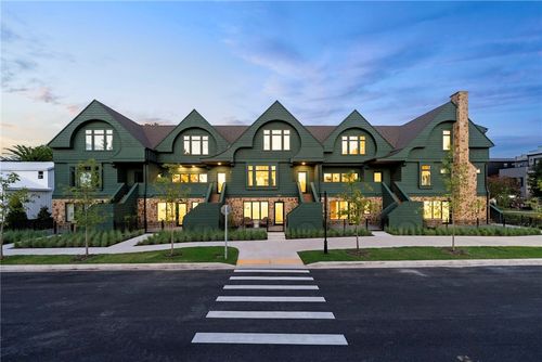 425 Se B St, Bentonville, AR, 72712-5967 | Card Image
