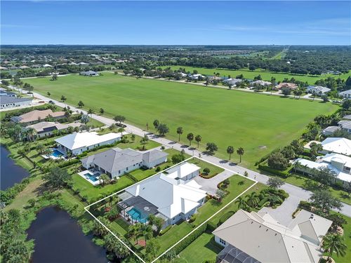 951 W Polo Grounds Dr, Vero Beach, FL, 32966-8751 | Card Image