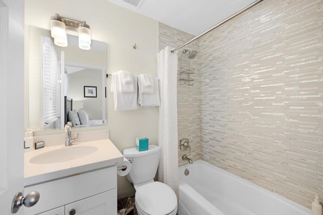 Beautifully tiled | Image 29