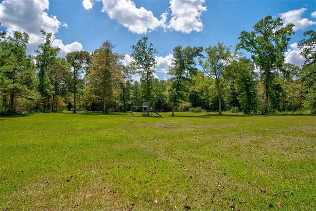 567 S Caney Loop, Home with 4 bedrooms, 2 bathrooms and 2 parking in Chester TX | Image 8