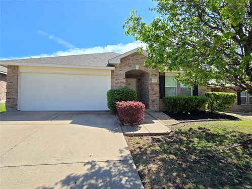 9028 Navigation Dr, Fort Worth, TX, 76179-7210 | Card Image
