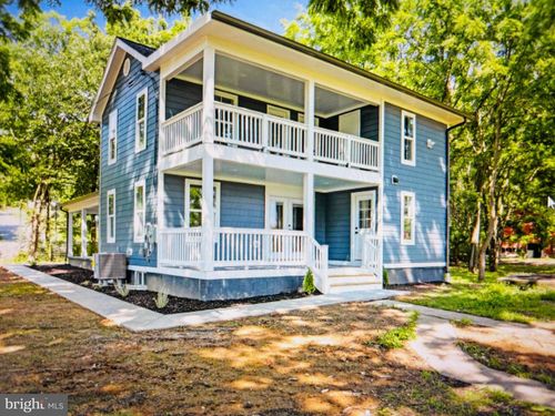 15990 Charles Town Rd, CHARLES TOWN, WV, 25414-5214 | Card Image