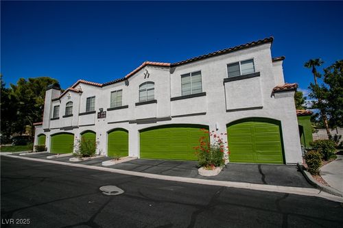 apt-1034-2675 Windmill Pkwy, Henderson, NV, 89074-7316 | Card Image