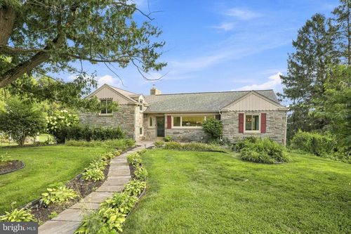260 Blossom Hill Dr, LANCASTER, PA, 17601-3212 | Card Image