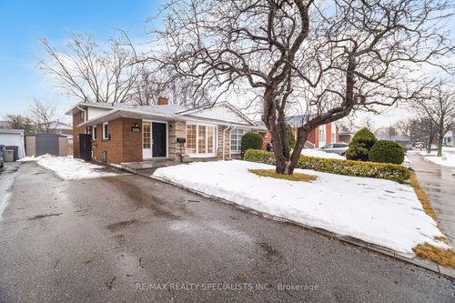 1132 Saturnia Cres, Mississauga, ON, L4Y2M3 | Card Image