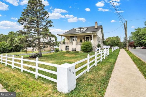 1911 Elizabeth Ave, READING, PA, 19605-2238 | Card Image
