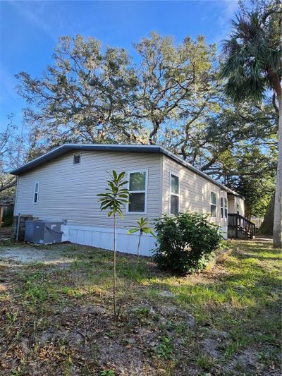 531 Mill Run Drive, House other with 3 bedrooms, 2 bathrooms and null parking in NEW SMYRNA BEACH FL | Image 2