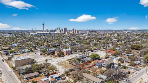 920 Martin Luther King Dr, San Antonio, TX, 78203-1502 | Card Image