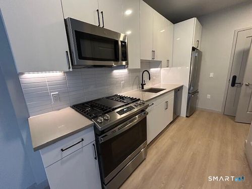 318-711 Summer Street, Stamford, CT, 06901 | Card Image