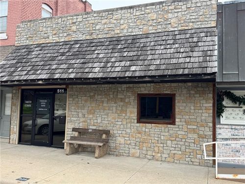 511 Main St, Wellsville, KS, 66092-8724 | Card Image