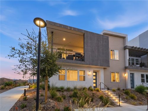 26729 Blue Hills Loop, Valencia, CA, 91381-2389 | Card Image