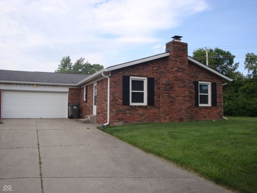 8154 Old Farm Ln, Indianapolis, IN, 46214-2318 | Card Image