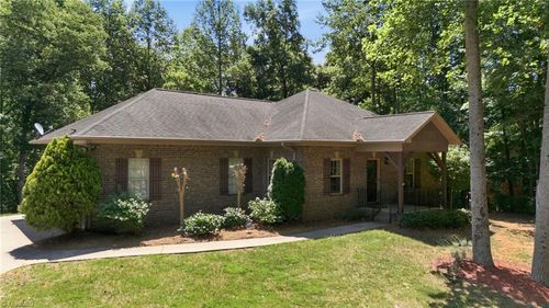 250 Prospectors Way, Lexington, NC, 27292-9531 | Card Image