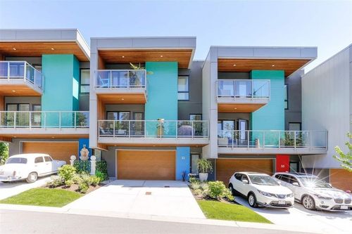 32-3595 Salal Dr, North Vancouver, BC, V7G0A7 | Card Image