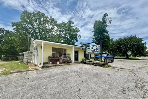 418 Sylamore Ave, Mountain View, AR, 72560-8606 | Card Image