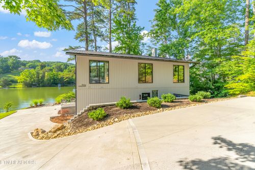 3594 Lakeland Drive, Lenoir City, TN, 37772 | Card Image