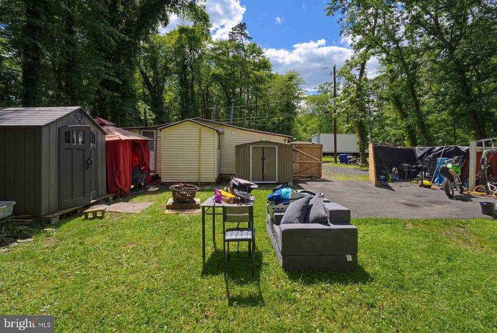 Residential in BROWNS MILLS 4