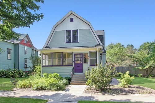 633 Lillie St, Elgin, IL, 60120-4420 | Card Image