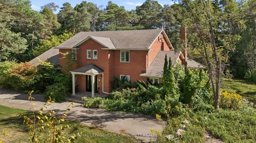 52 Beaufort Hills Rd, Richmond Hill, ON, L4E2N1 | Card Image