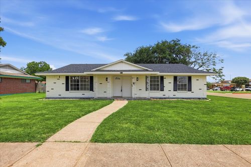 3301 Hillsdale Ln, Garland, TX, 75042-5447 | Card Image