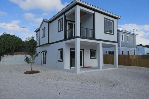 2 Buttonwood Dr, Key Largo, FL, 33037 | Card Image