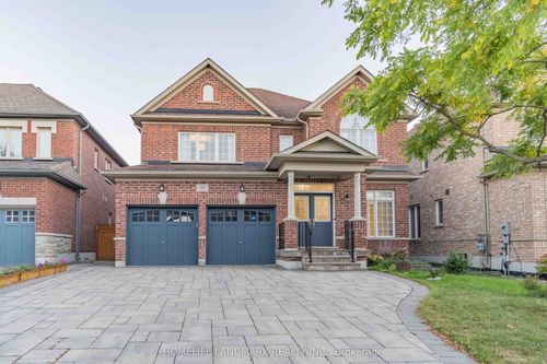 98 Thornhill Ravines Cres, Maple, ON, L6A4J8 | Card Image