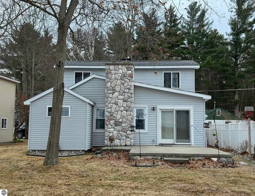 228 Maple Dr, East Tawas, MI, 48730-9752 | Card Image
