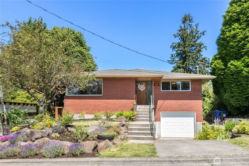 3946 Sw Portland St, Seattle, WA, 98136-2157 | Card Image