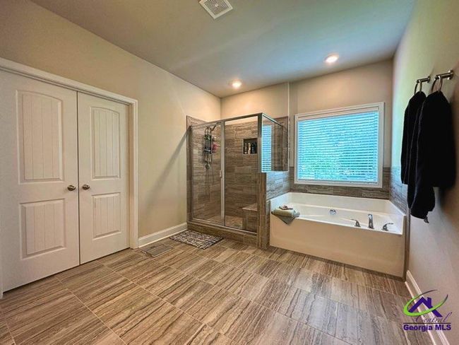 360 Walker Rd, House other with 5 bedrooms, 3 bathrooms and null parking in Byron GA | Image 29