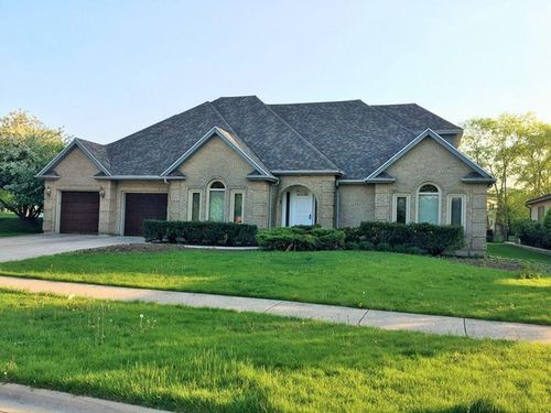 4355 Pine Lake Dr, Naperville, IL, 60564-9790 | Card Image