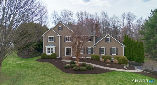 16 Shadowood Ln, Trumbull, CT, 06611-4062 | Card Image
