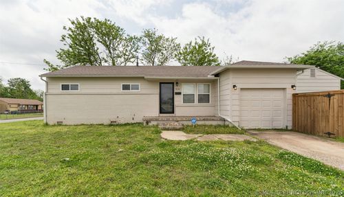 516 E 45th Pl N, Tulsa, OK, 74106-1268 | Card Image