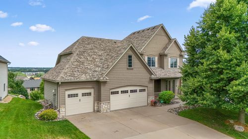 3020 Carey Heights Dr, MAPLEWOOD, MN, 55109-5533 | Card Image