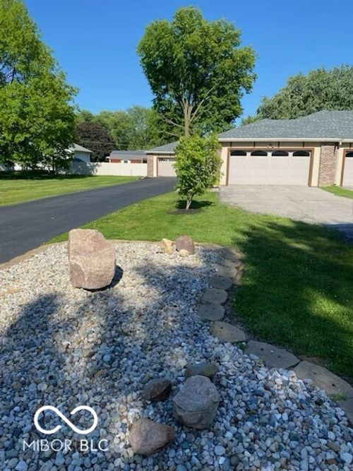 414 Glenn Knecht Dr, Crawfordsville, IN, 47933-2063 | Card Image