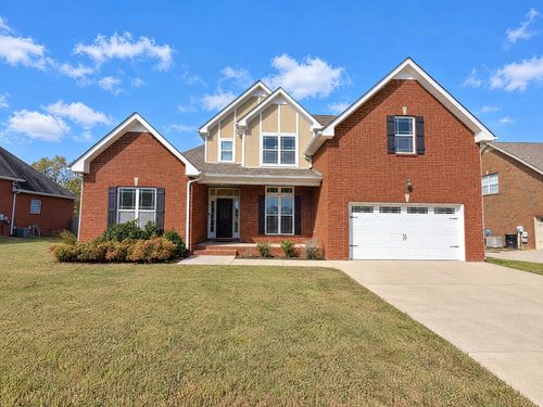 995 Terraceside Cir, Clarksville, TN, 37040-6135 | Card Image