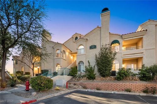 218-2251 Wigwam Pkwy, Henderson, NV, 89074-6232 | Card Image