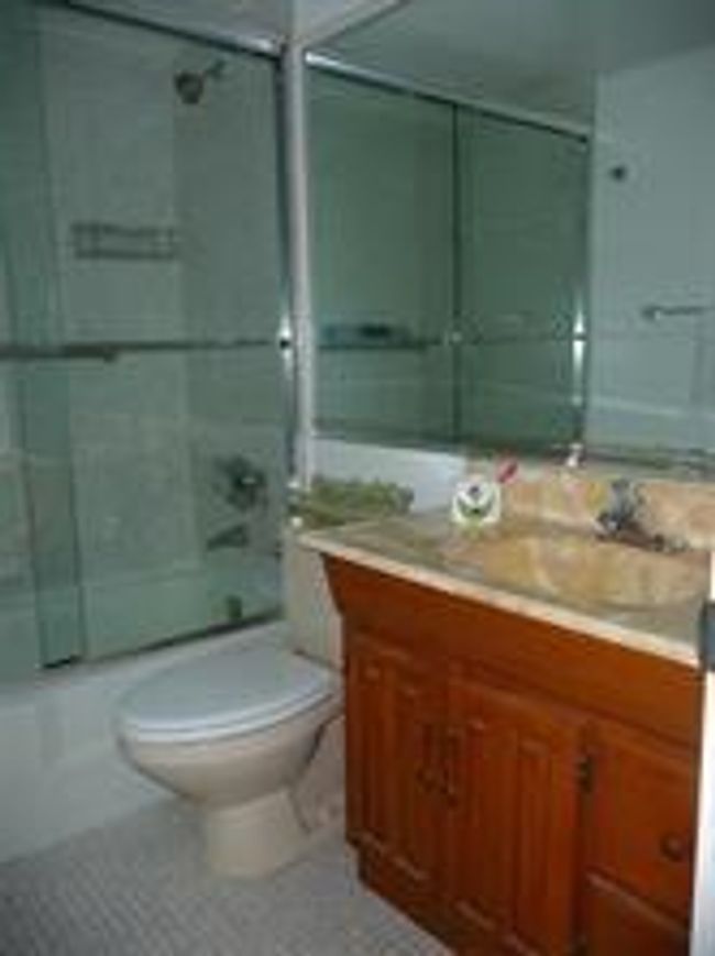 MAIN BATH | Image 18