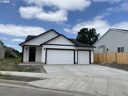 665 Parker Loop, Silverton, OR, 97381 | Card Image