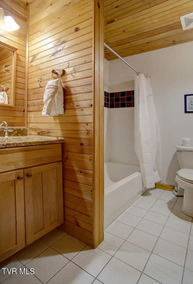 3831 Glenview Way, House other with 3 bedrooms, 3 bathrooms and null parking in Sevierville TN | Image 23