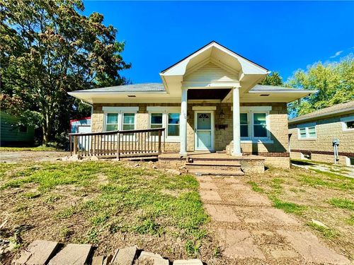 500 W 22nd St, Higginsville, MO, 64037-1630 | Card Image