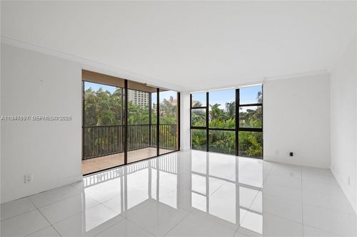 209-20335 W Country Club Dr, Aventura, FL, 33180-1600 | Card Image