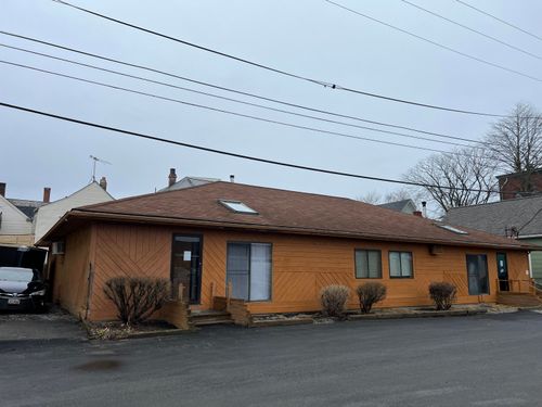 19 Oak Street, Rockland, ME, 04841 | Card Image