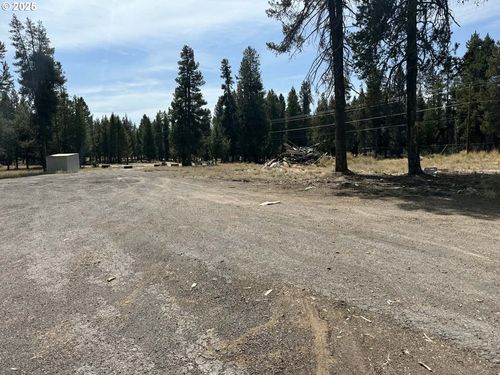 108936 Highway 97 N, Chemult, OR, 97731-3400 | Card Image