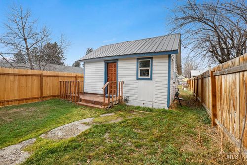 729 California St, Gooding, ID, 83330-1525 | Card Image